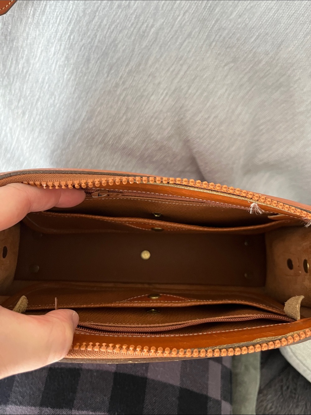 Dooney & Bourke Chestnut Brown Pebbled Leather Crossbody - Picture 7 of 8